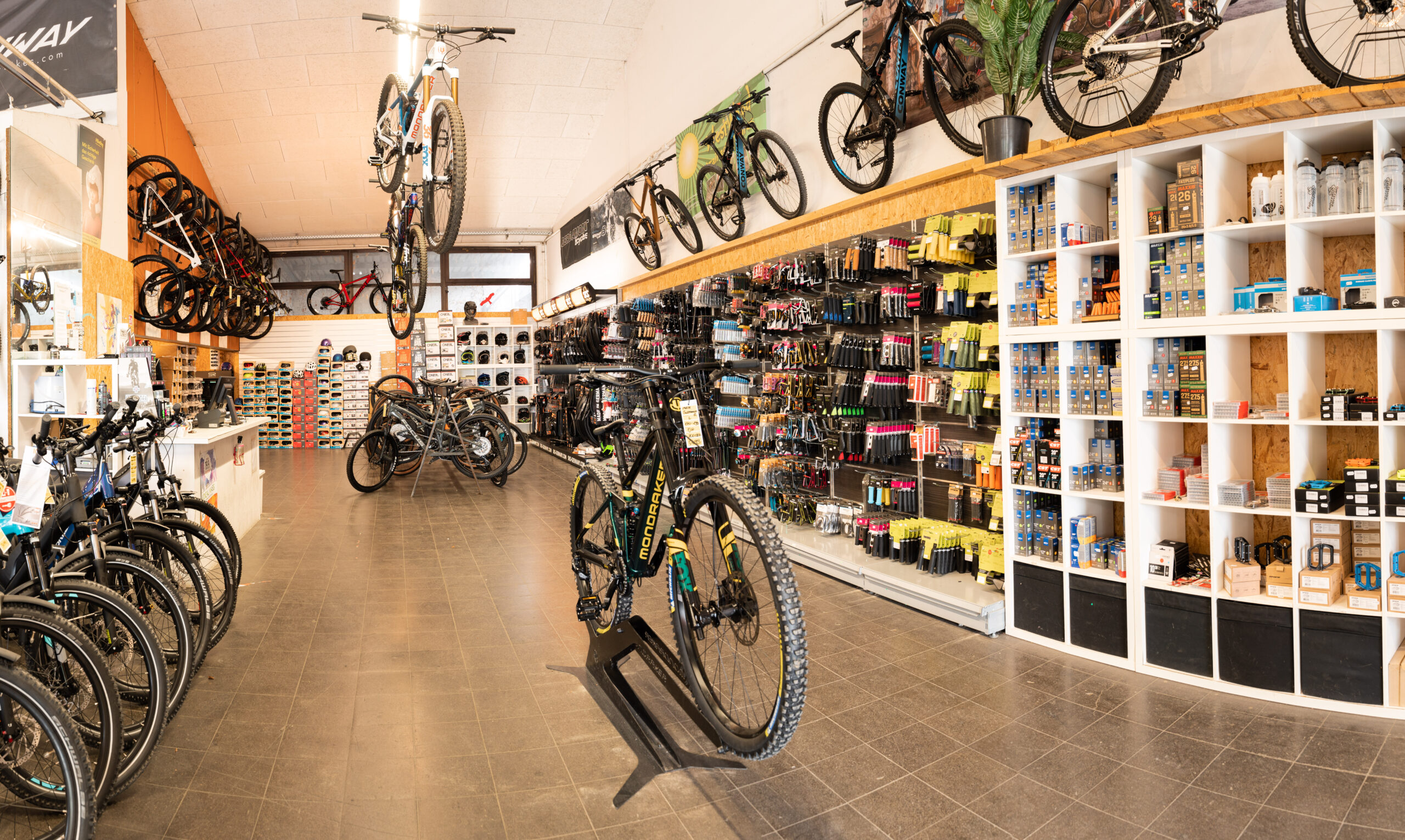 S & N Bike Center Augsburg Ohg Fachhändler für Fahrräder und Fahrradzubehör in Augsburg - S&N